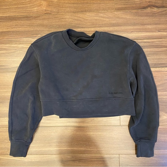 Lululemon Soft Ambitions Crop Crew - M/L - Picture 4 of 8